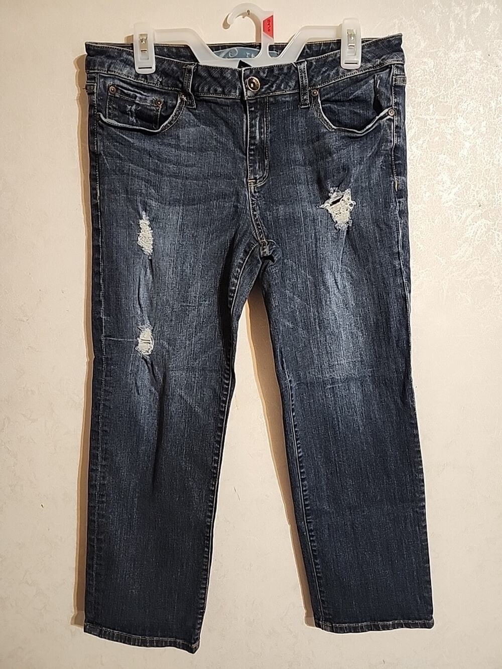 Refuge Jeans Juniors sz 13 Short Distressed Straight Leg Low-Rise Stretch